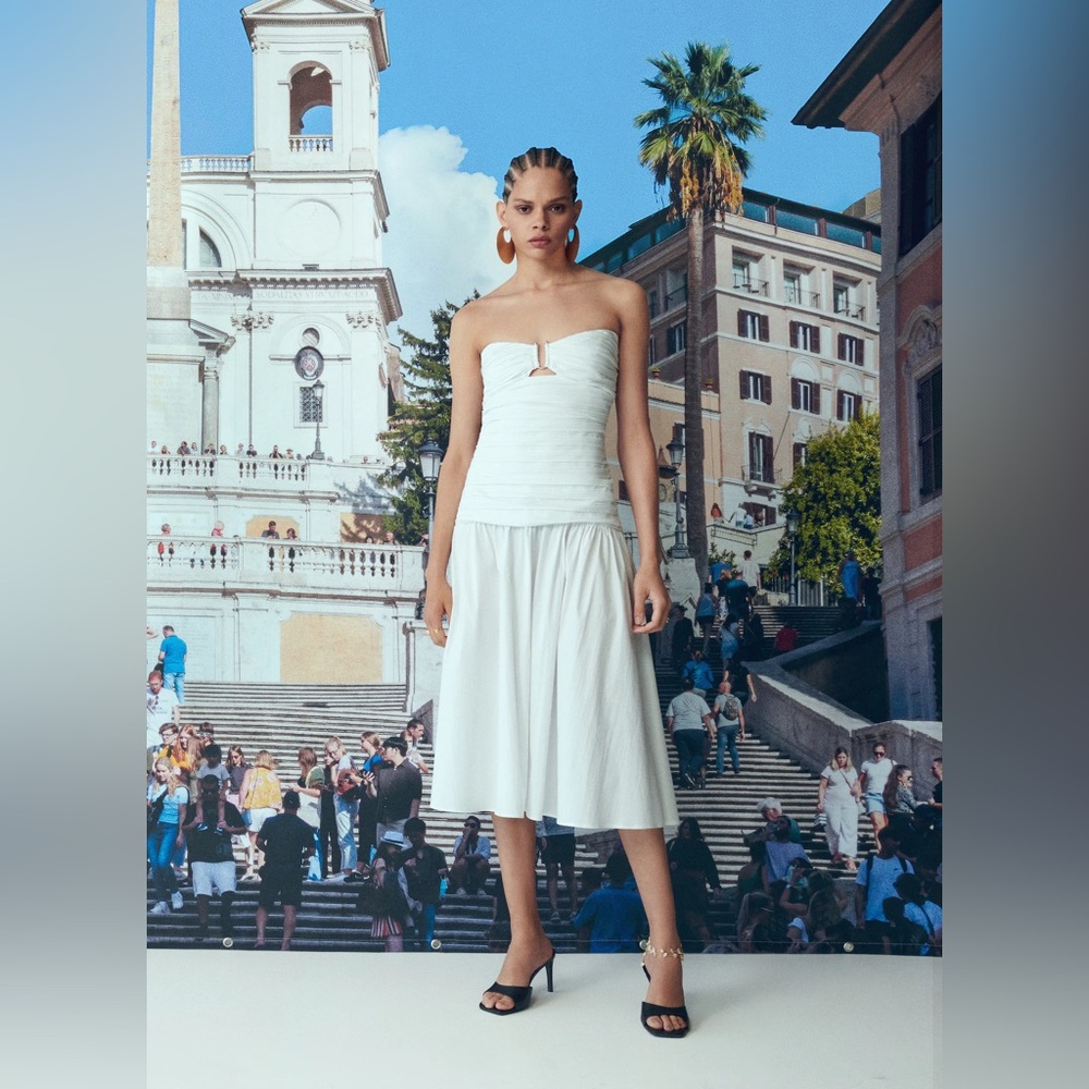 Spring/Summer Strapless Draped White Dress with Gold Metallic Detail